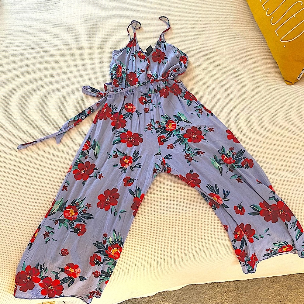 Floral Romper 🌹🌼🌸💐